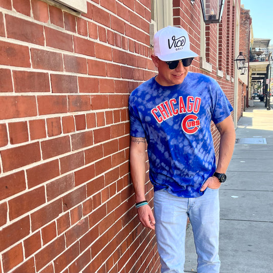 CHICAGO CUBS VINTAGE TEE - BLUE SHIRT RED NAME AND LOGO